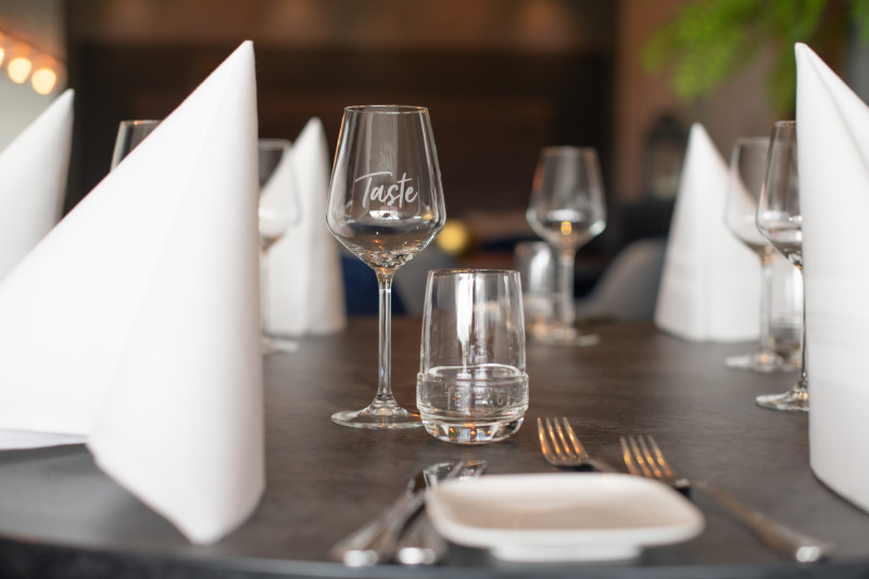 Restaurant Taste Churchill Terneuzen - Driegangenlunch of -diner voor 2 personen